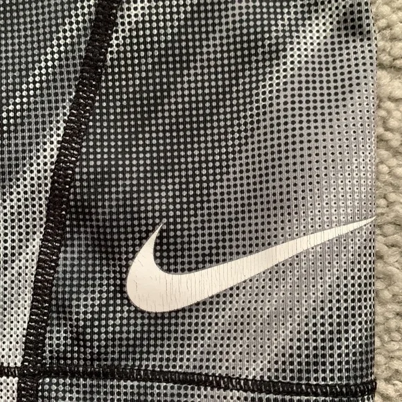 Nike Pro Shorts - Picture 6 of 10